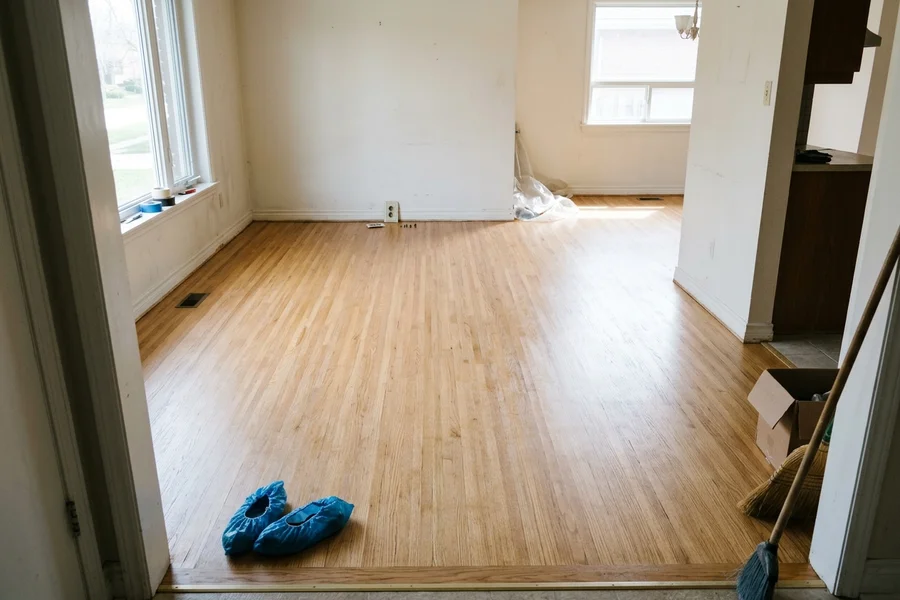 Leaside Bungalow 3-Day Refinish, Leaside: hardwood refinishing Toronto project